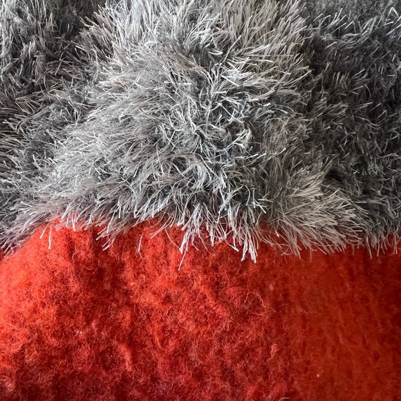 Majolica Collection felted wool and shag fur shoulder bag grey and burnt orange. - Picture 4 of 6